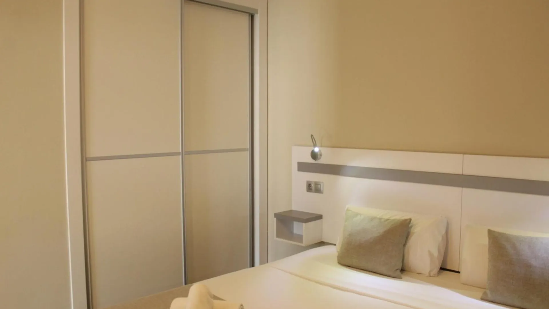 Apartamentos Fayna Playa del Inglés 2*,